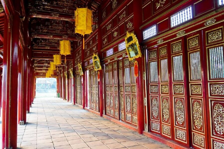 Hue Customizable Tour with Imperial Citadel & Forbidden City - Hien Lam Pavilion and the Nine Dynastic Urns