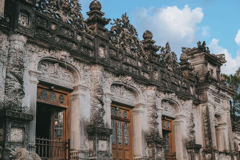 Hue :Exploring Royal City with Multi Options and Dragon Boat - Minh Mang Tomb, where architecture meets setting
