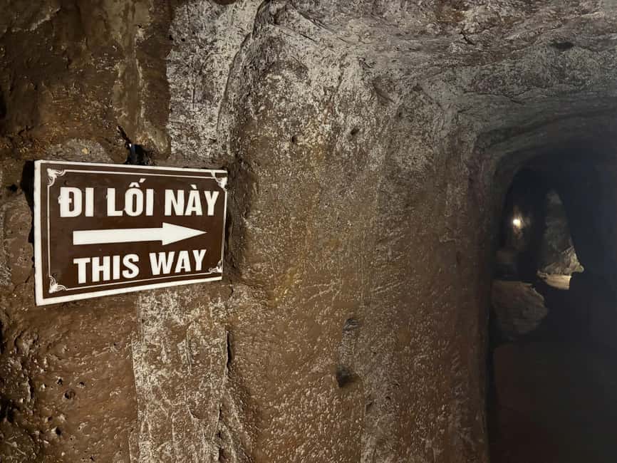 Hue: Half-Day DMZ Tour to Vinh Moc Tunnels by Private Car - Hien Luong Bridge and the divided country