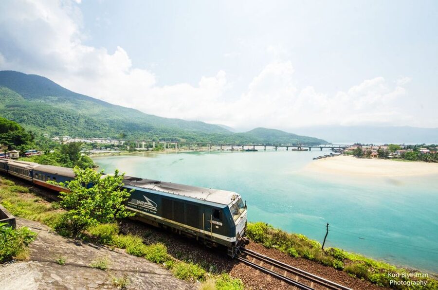 Hue: Private Car to Hoi An via Fabulous Stops - Hai Van Pass: The road is the attraction