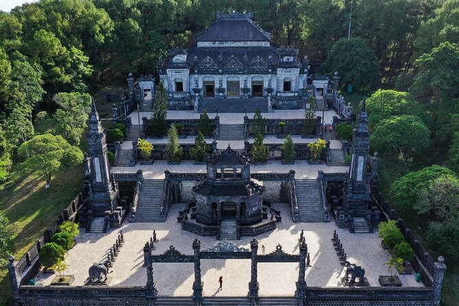 Hue Royal Tombs Tour: Visit Best Pagoda & King's Mausoleums - Tu Hieu Pagoda and a quieter side of Hue