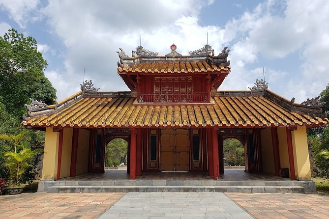 Hue’s Top Attractions by Car with Informative ES Driver - Khai Dinh Tomb: the most striking change of style