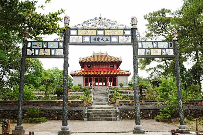 Hue’s Top Attractions by Car with Informative ES Driver - Thien Mu Pagoda beside the river
