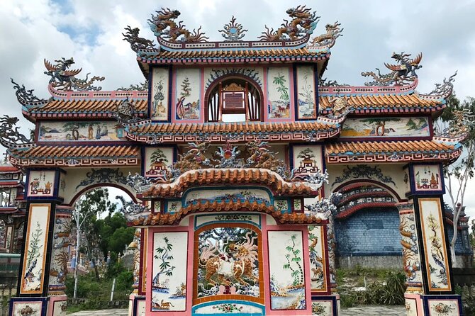 Hue to Hoi An via Hai Van pass, Da Nang, My Son sightseeing stops - Da Nang and the Marble Mountains