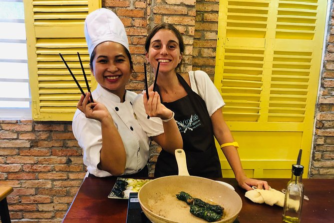 Immersive Cooking Class & Wet Market Tour by Local Chef +Cookbook - Moving to 131/3 Nguyen Thi Minh Khai