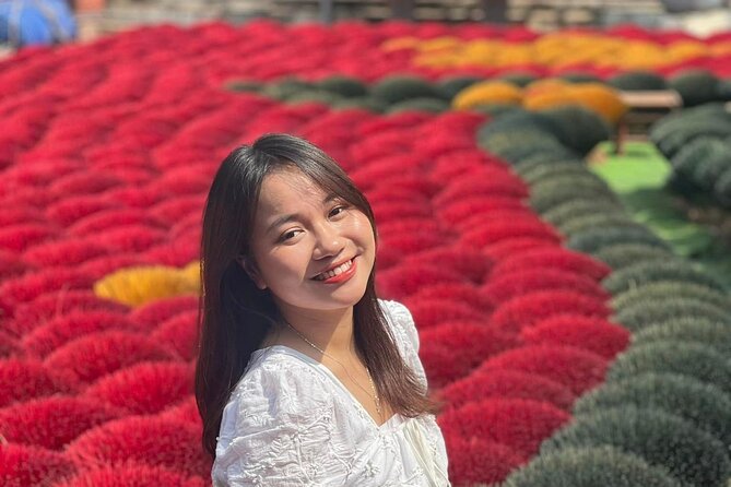 Instagram Incense Quang Phu Cau Village Tour with Train Street - Seeing incense made from bamboo to paste