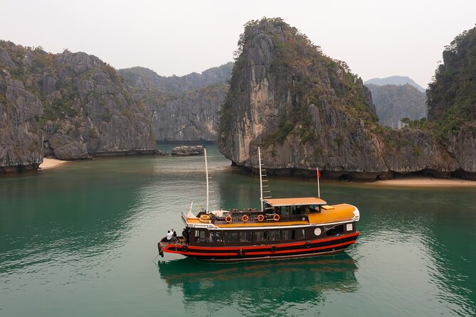 Lan Ha Bay 2 Days 1 Night Adventure - Cai Beo Fishing Village and the evening cooking class