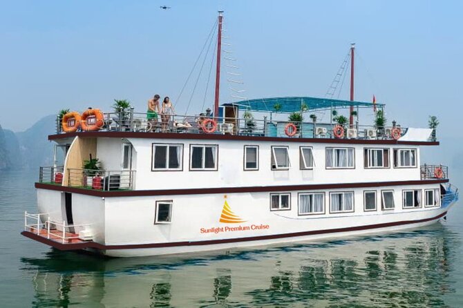 Lan Ha Bay Boutique Cruise 2D/1N: Kayaking, Swimming at the pristine places - Boarding at 12:30 and the first meal on Lan Ha Bay