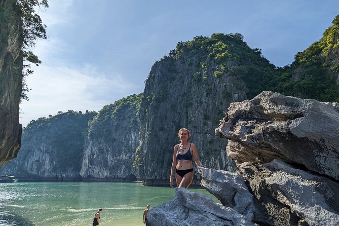 Lan Ha Bay Day Tour from Hanoi & Cat Ba Town - Serenity Boutique - The early morning transfer from Hanoi