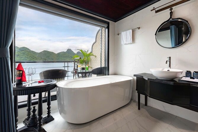 Lan Ha - Ha Long Bay 5Star cruise-Private balcony cabin 2day trip - The private balcony cabin: comfort with a quiet mood