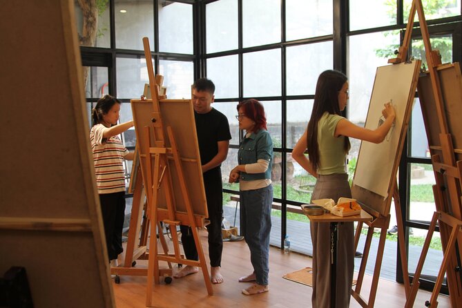 Life Drawing Class - Art Workshop at Art Tutor Hanoi - A creative afternoon in Tây Hồ