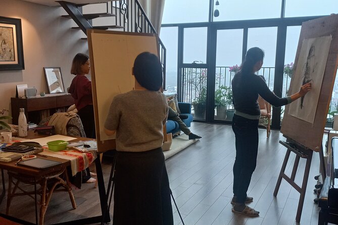 Life Drawing Class - Art Workshop at Art Tutor Hanoi - A good fit for beginners and practicing artists