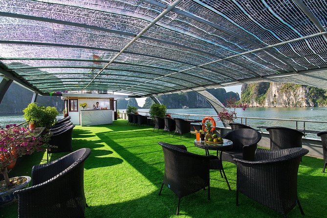 Luxury Halong Bay 1 Day on Cruises From Hanoi with Bus & Lunch - Kayaking or bamboo boat, with a $3 extra charge