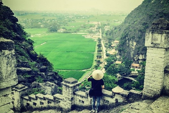 Luxury Hoa Lu - Tam Coc - Mua Cave 1 Day Tour - By Limousine & Small Group - Hoa Lu Ancient Capital, Vietnam’s early royal center