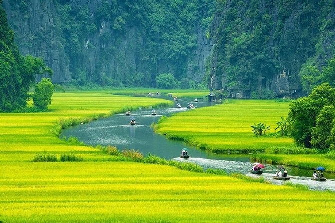 Luxury Hoa Lu - Tam Coc - Mua Cave 1 Day Tour - By Limousine & Small Group - Tam Coc by bamboo boat, about 1.5 hours on the water