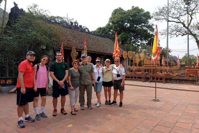 Luxury Ninh Binh Full Day Tour From Hanoi (Trang An - Hoa Lu) - Meeting a three-generation Vietnamese family
