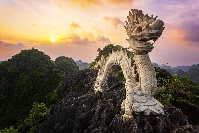 Luxury Ninh Binh: Hoa Lu - Mua Cave - Tam Coc Day Tour from Hanoi - Mua Cave and the Ngoa Long Mountain View
