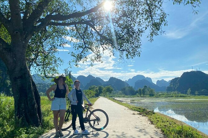 Luxury small Group Hoa Lu - Tam Coc - Mua Cave Max 6 - 8 pax/tour - Tam Coc by sampan, the day’s most graceful hour