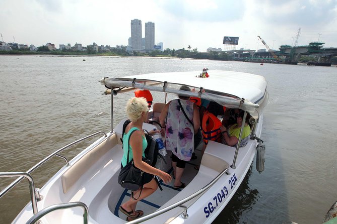 Luxury Speedboat 2 Ways from Ho Chi Minh city to Cu Chi Tunnels - A small group with guides who make a difference
