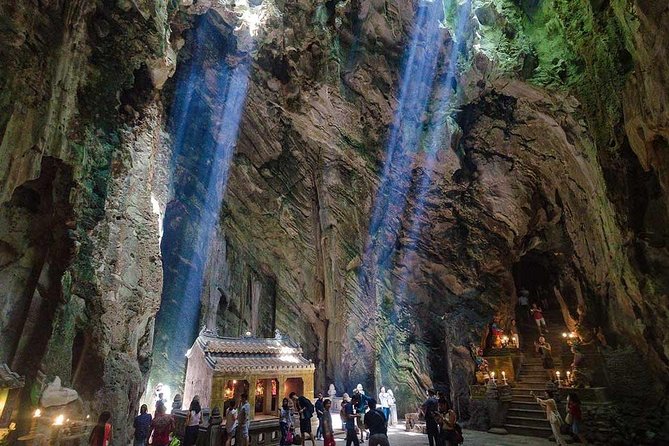 Marble mountain, Am Phu cave and Monkey mountains group tour - The guides make a real difference