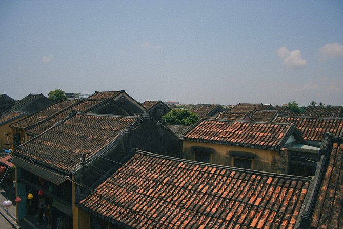 Marble Mountains - Hoi An Ancient Town Sunset Daily Ingroup Tour - The guides can shape the whole evening