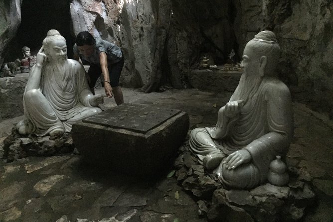 Marble Mountains & Hoian Walking Tour - Guides who adjust to real people