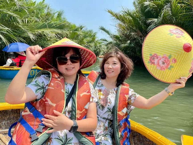 Market Tour, Basket Boat Ride & Cooking Class by Hangcoconut - The Cooking Class: Four Vietnamese Dishes, One Big Meal