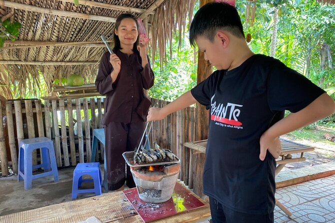 Mekong Delta 2 Days 1 Night Small Group Homestay - Vietnamese lunch before the family garden