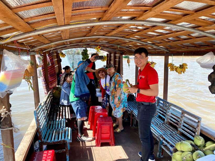 Mekong Delta 2 Days: Floating Markets & Cultural Exploration - Small Canals, Family Workshops, and Southern Music