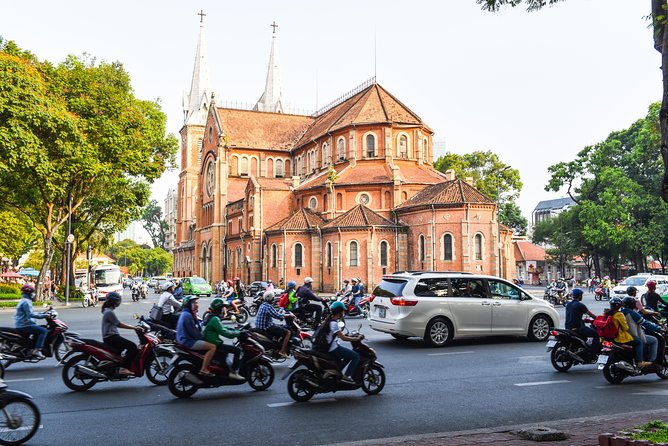 Mekong Delta 3-Day: Saigon to Phnom Penh Gateway - Homestay or hotel: choose your comfort level