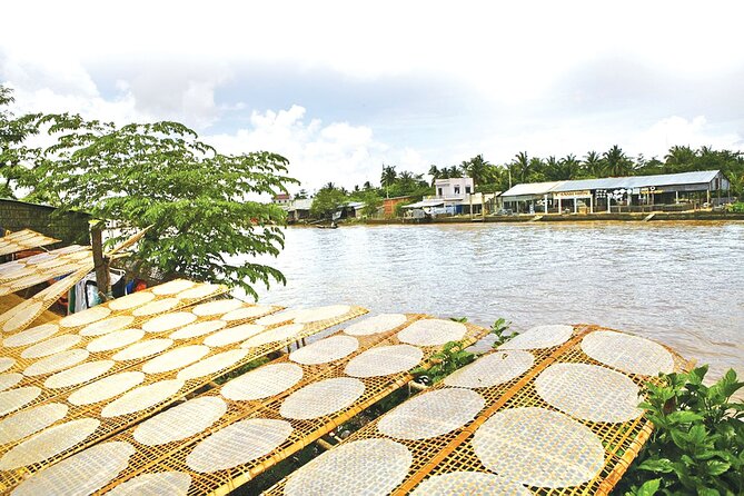 Mekong Delta 'Cai Rang' Floating Market 2-Day Tour - Lunch at the Ancient House in Vinh Long