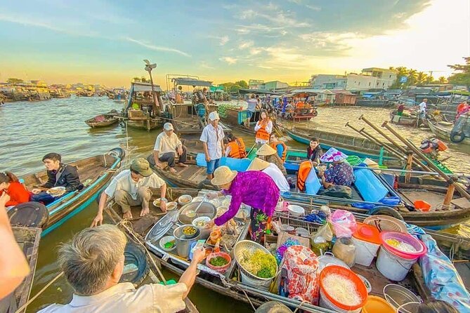 Mekong Delta Tour with Kayaking, Cycling and Cooking - Cruising from Con Phung to Unicorn Island