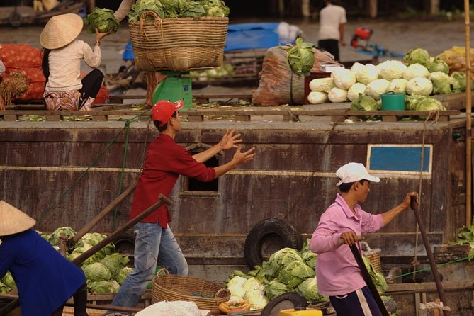 Mekong Delta Trip To Cai Be - Tan Phong Island With Lunch - The Cai Be Floating Market reality