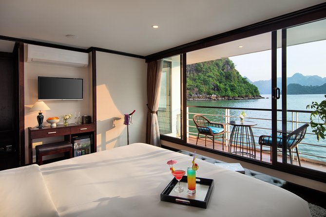 Mon Chéri Cruise 5 star: Unique 2 Days Tuan Chau - Halong bay - Lan Ha Bay - Who will enjoy Mon Chéri most
