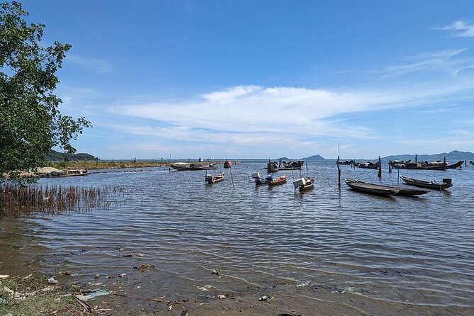 Motorcycle Private Tour with Driver Hue-Da Nang-Hoi An or V.V. - Hai Van Quan and the descent into Da Nang