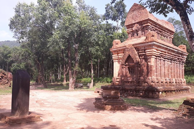 My Son Sanctuary and Marble Mountains from HOI AN OR DA NANG - How the group format may affect your day