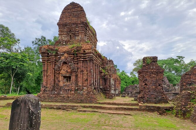 My Son Sanctuary and Marble Mountains from HOI AN OR DA NANG - What makes the Hindu museum worthwhile