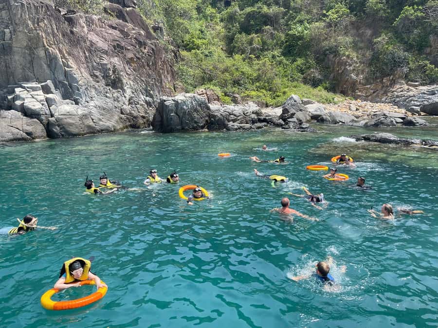 Nha Trang: Snorkeling Tour with BBQ Lunch at Coral Reef - Boat service, guides, and safety