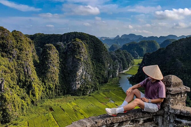 Ninh Binh 1 Day Tour(Tam Coc - Mua Cave - Bich Dong) - Leaving Hanoi at 7:00 a.m. for Ninh Binh