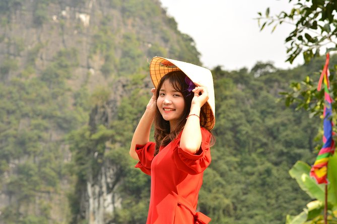 Ninh Binh Daily Tour: Hoa Lu - Am Tien Cave- Trang An boat ride - Practical details that affect your choice