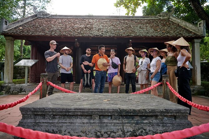 Ninh Binh Day Trip: Hoa Lu-Trang An/Tam Coc-Mua Cave-Cycling-Boat - Trang An by bamboo boat