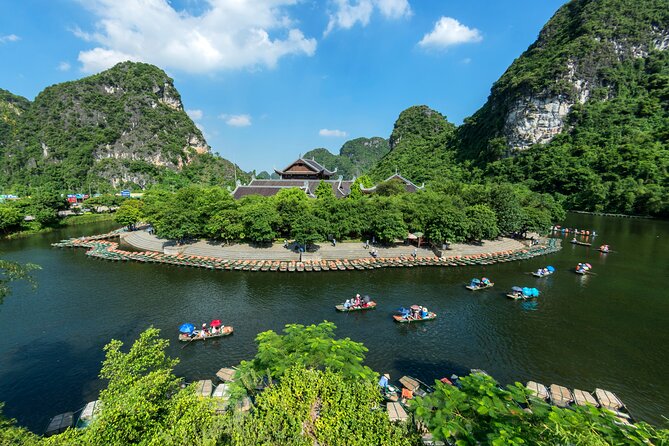 Ninh Binh Day Trip: Hoa Lu-Trang An/Tam Coc-Mua Cave-Cycling-Boat - Transport, group size, and pace