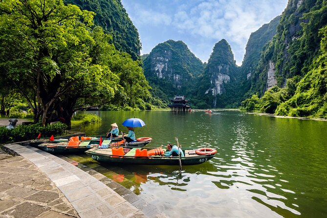 Ninh Binh Day Trip: Hoa Lu-Trang An/Tam Coc-Mua Cave-Cycling-Boat - What the $43 price really buys