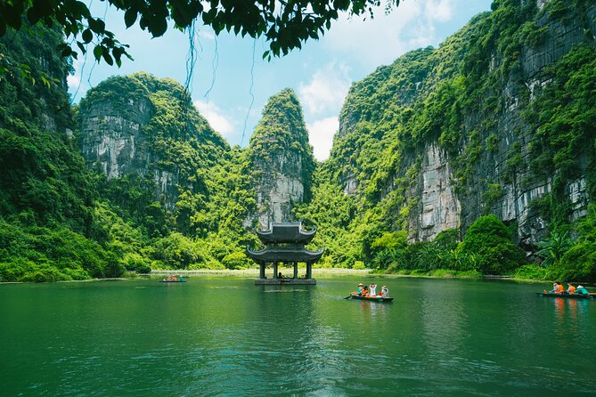 Ninh Binh Day Trip: Hoa Lu-Trang An/Tam Coc-Mua Cave-Cycling-Boat - Who should choose this day trip