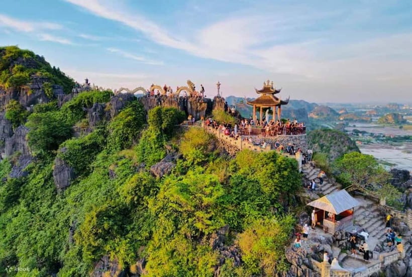 Ninh Binh E-bike Tour: Tam Coc Rural Life, Bich Dong & Dundj - Bich Dong Pagoda brings you into the limestone cliffs