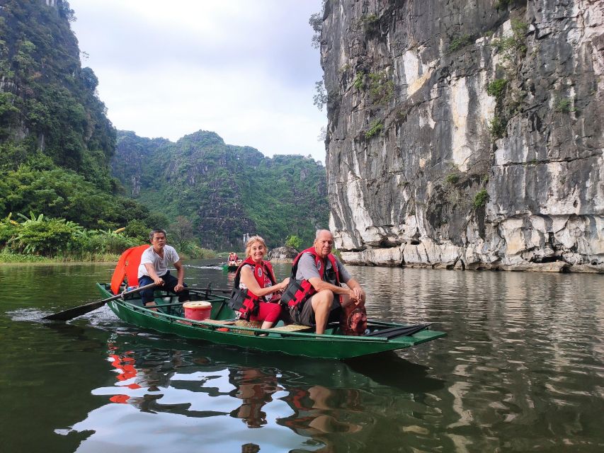 Ninh Binh From Hanoi Via Incense Village Small Group of 9 - Should you book the Quang Phu Cau and Ninh Binh day trip?