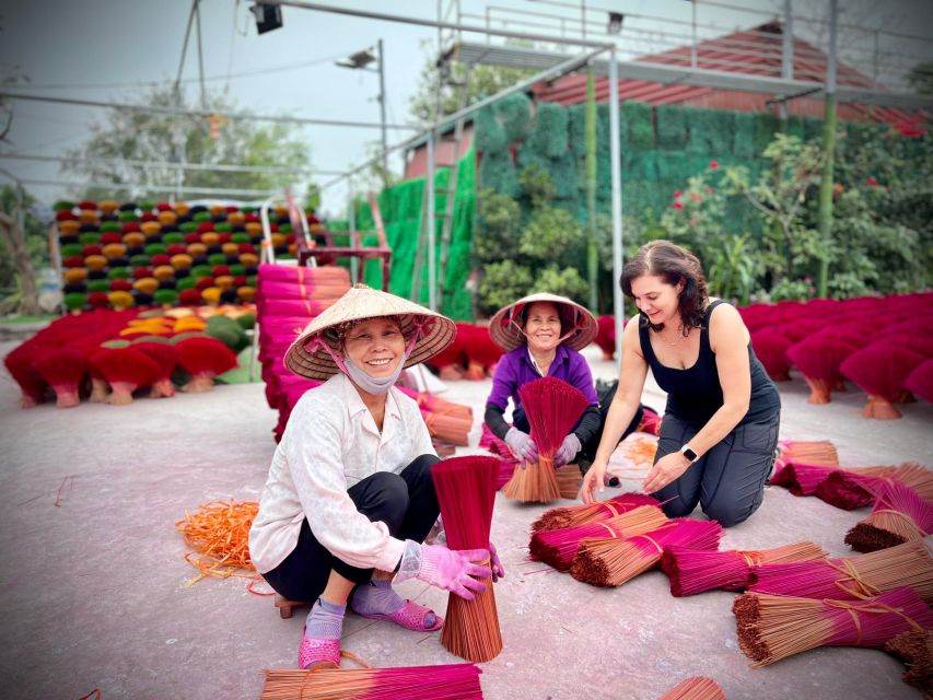 Ninh Binh From Hanoi Via Incense Village Small Group of 9 - The Tam Coc boat ride through limestone country