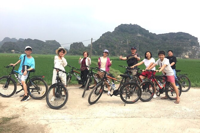 Ninh Binh Full-Day Small Group of 9 Guided Tour from Hanoi - Tam Coc by sampan boat