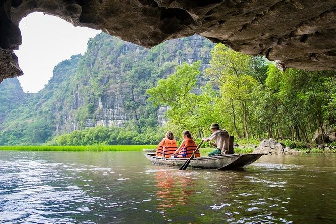 Ninh Binh Highlights Hoa Lu/Bai Dinh-Trang An/ Tam Coc- Mua Cave - Bai Dinh Pagoda and the grand scale of modern Vietnam