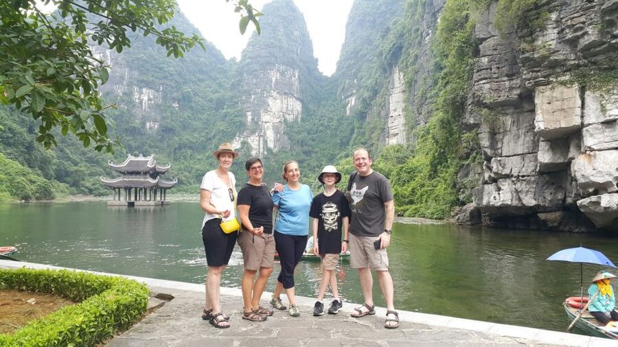 Ninh Binh: Hoa Lu, Trang An and Mua Caves Hiking Day Trip - What makes this Ninh Binh day trip worthwhile